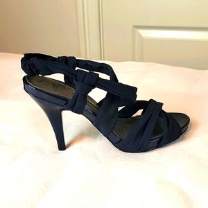 New Direction Demma 3.5 in Strappy Heel Pump Sz7